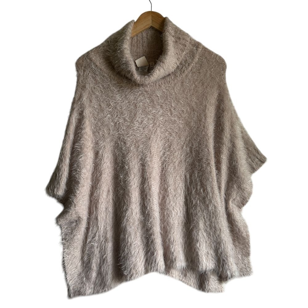 White Crow Poncho Sweater‎ Fuzzy Beige Small Cozy Cabincore Grandma Oversized